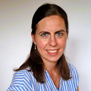 Julia Hillenbrand